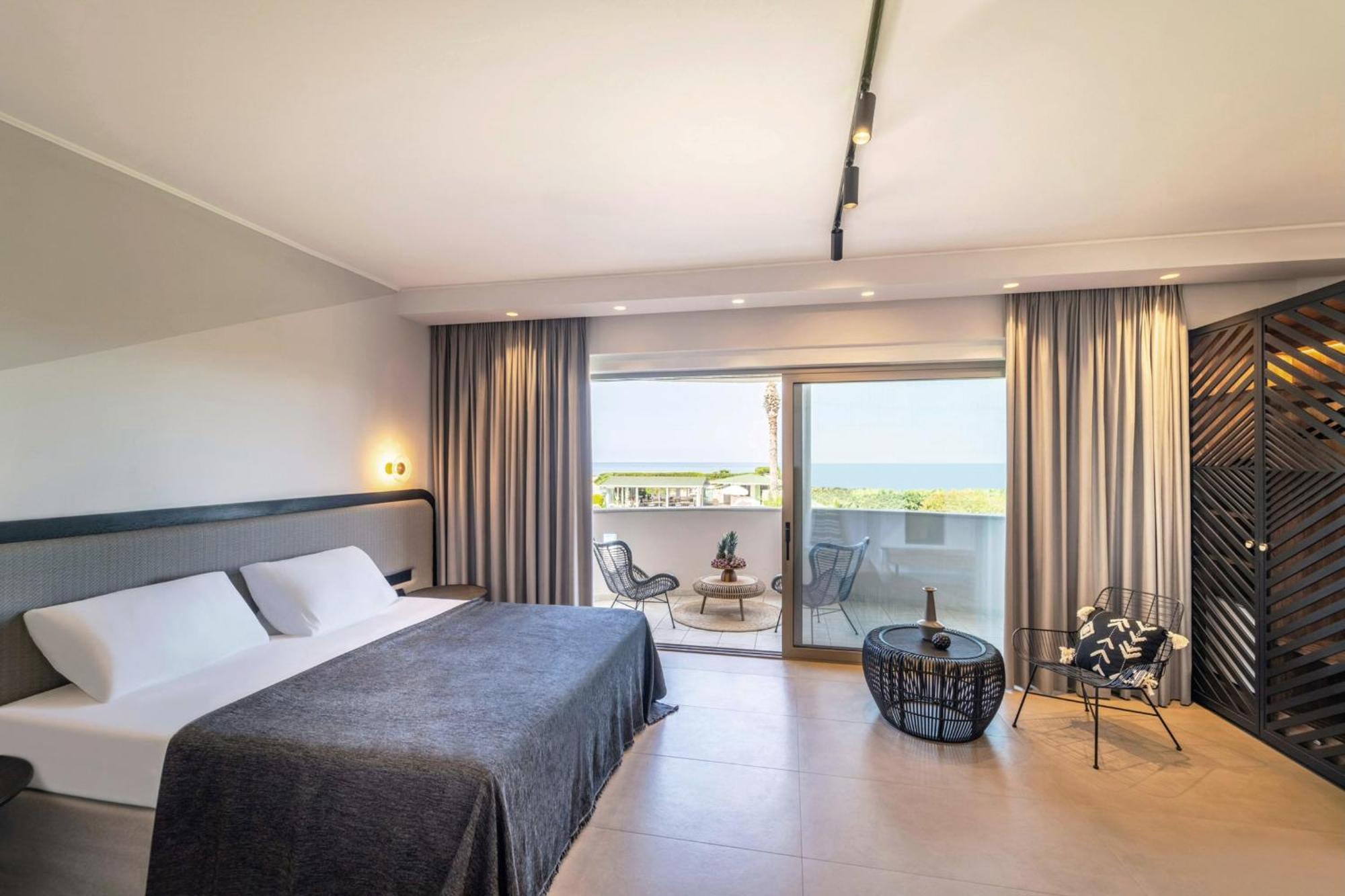 San Giovanni Beach Resort And Suites Айос-Іоанніс Екстер'єр фото
